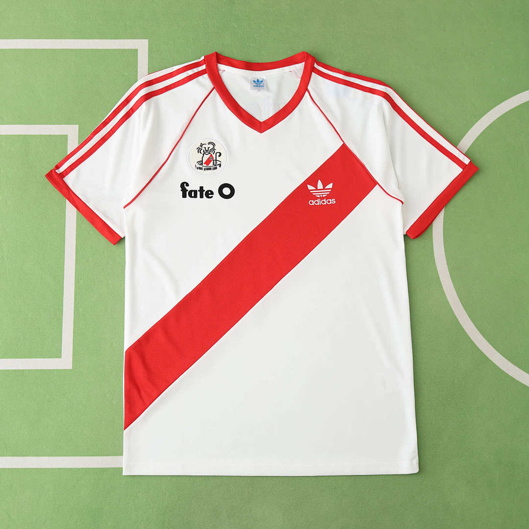 19/86 River Plate Local Retro Fan · Referencia del proveedor: 181945997