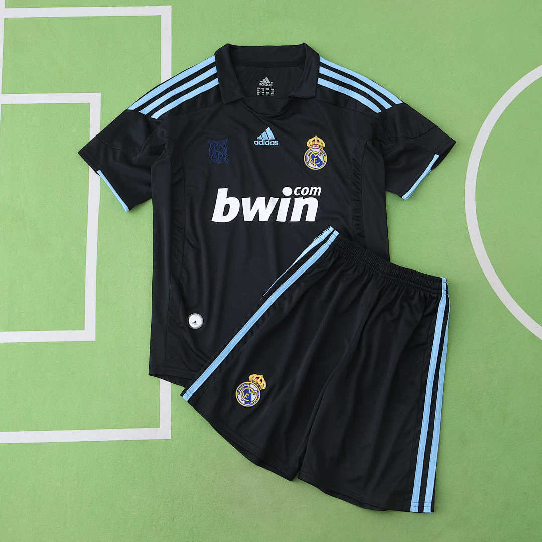 09/10 Real Madrid CF Tercera Conjunto infantil · Referencia del proveedor: 191912268