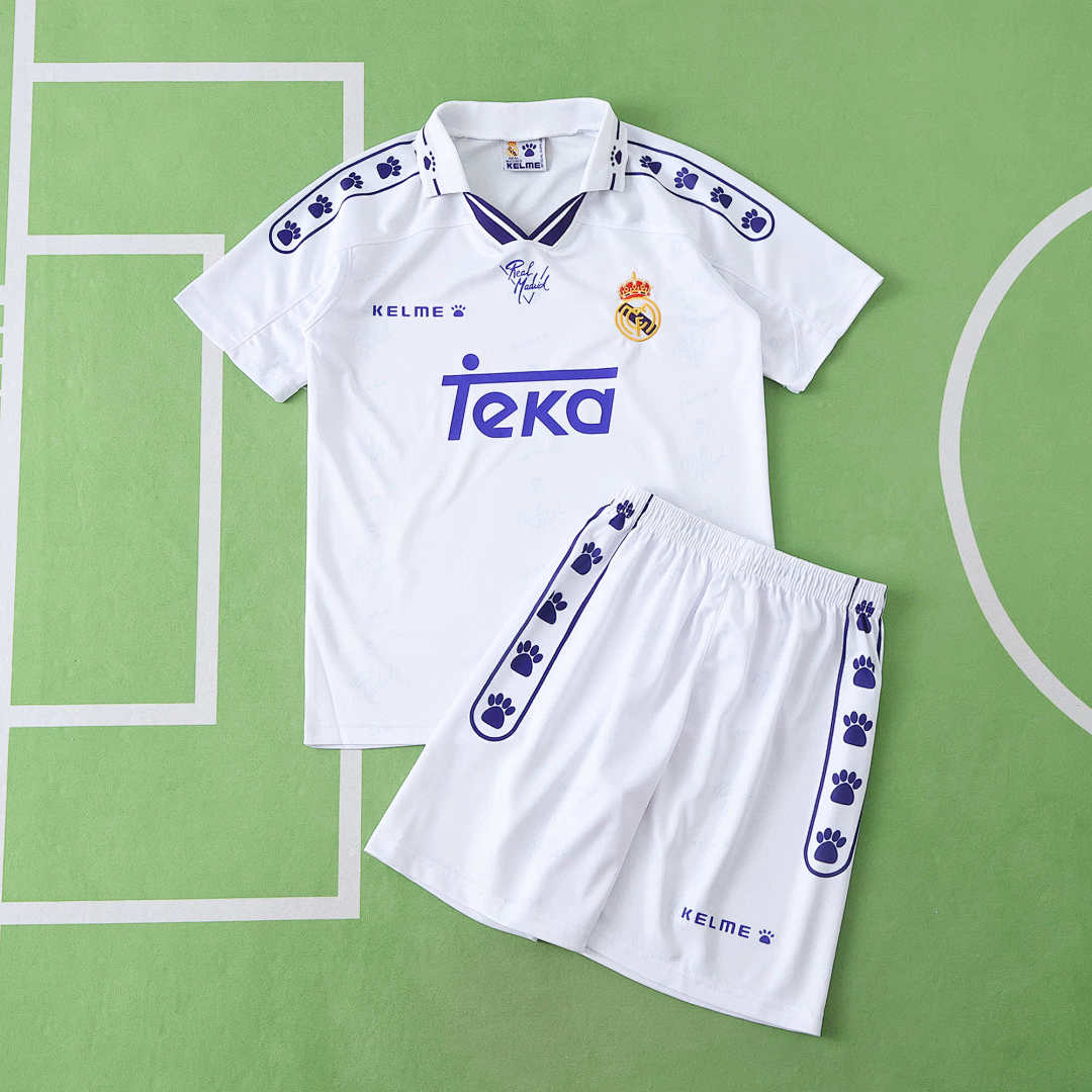 94/96 Real Madrid CF Local Conjunto infantil · Referencia del proveedor: 191912378