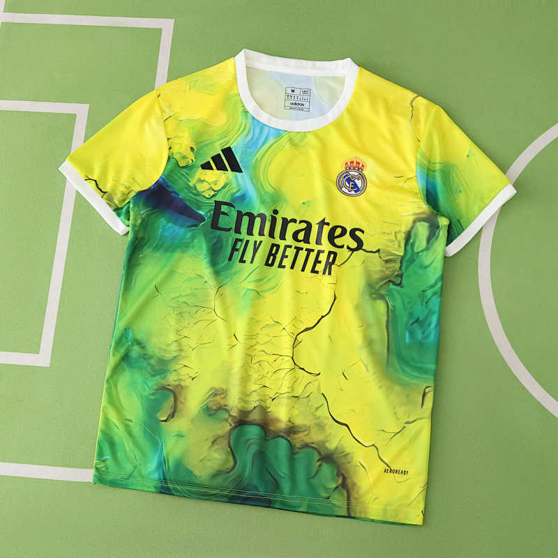 25/26 Real Madrid CF Concept Fan · Referencia del proveedor: 206522328