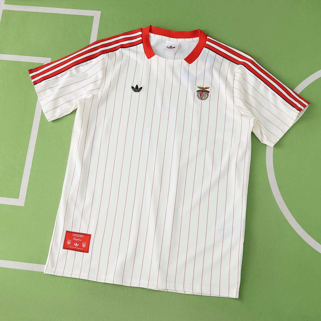 25/26 S.L. Benfica Retro T-shirt · Referencia del proveedor: 210176169