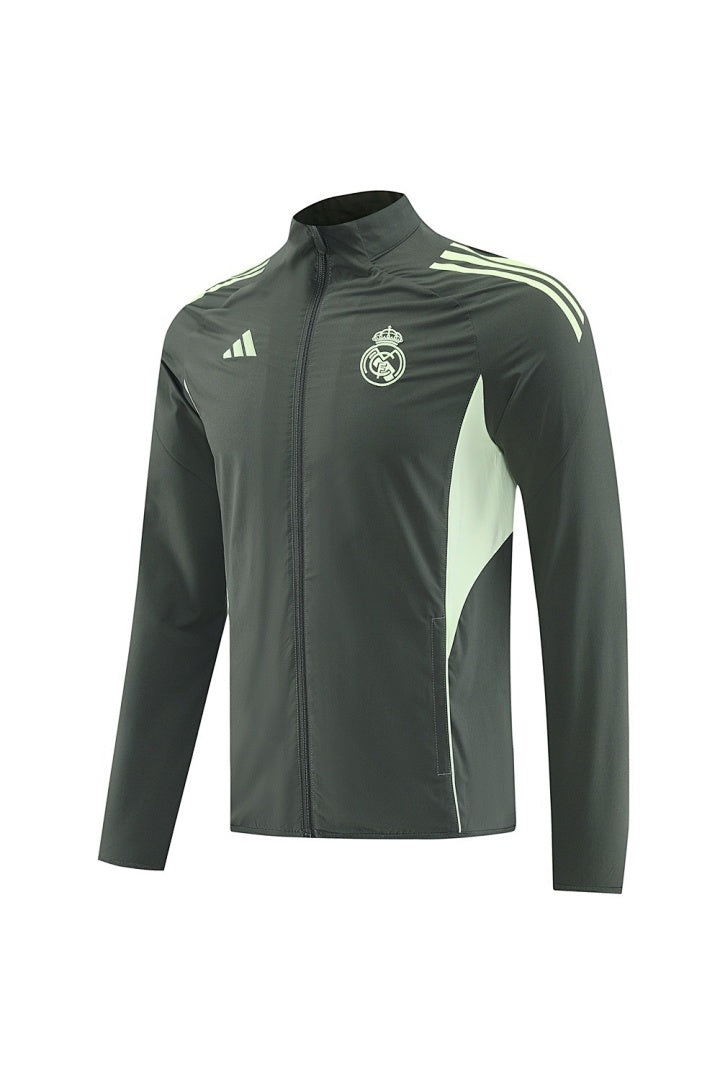 25/26 Real Madrid CF Cortavientos · Referencia del proveedor: 212983590