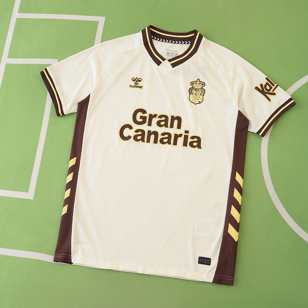 25/26 UD Las Palmas Tercera Fan · Referencia del proveedor: 213351699