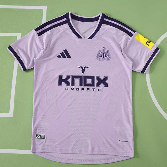 26/27 Newcastle United F.C. Tercera Player