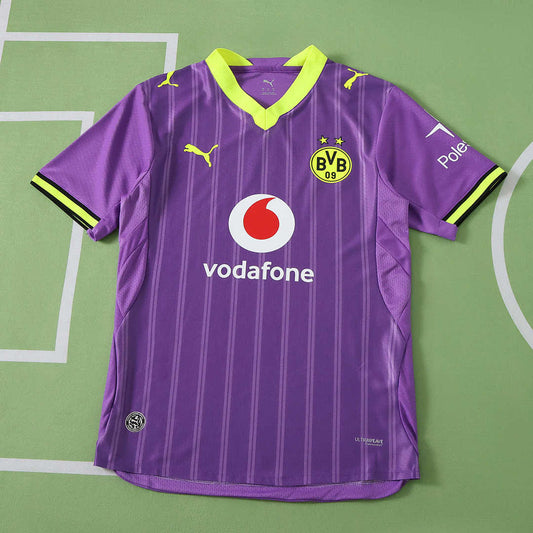 26/27 Borussia Dortmund Tercera Player