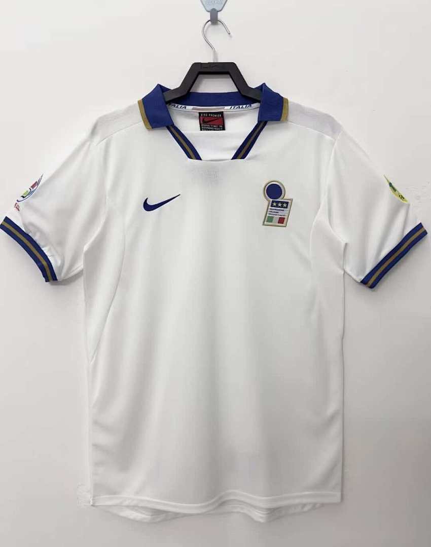 19/96 Italy Visitante Retro Fan · Referencia del proveedor: 164555027