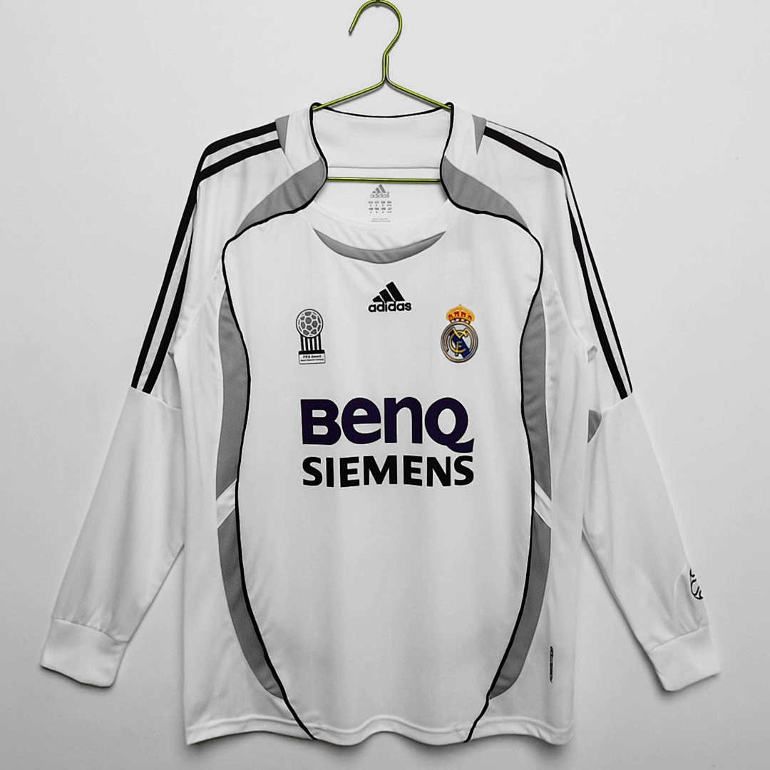 06/07 Real Madrid Local Long sleeved Retro Fan · Referencia del proveedor: 164644416