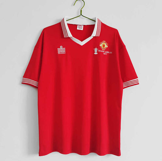 19/77 Manchester United Local Fan · Referencia del proveedor: 164650174