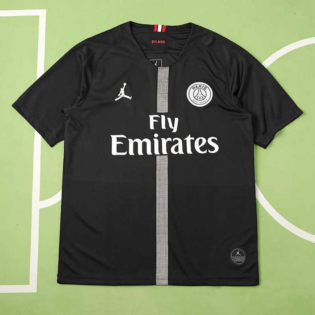 18/19 Paris Champions League version Fan · Referencia del proveedor: 165360072