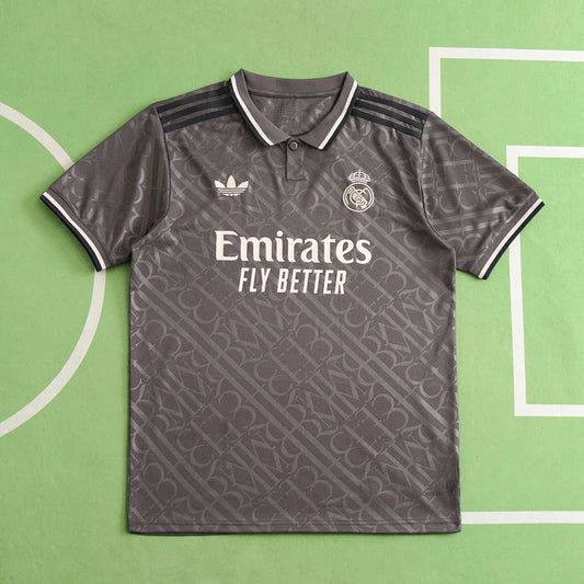 24/25 Real Madrid Tercera Fan · Referencia del proveedor: 166141287