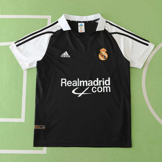 01/02 Real Madrid CF Visitante Retro Fan · Referencia del proveedor: 172011631