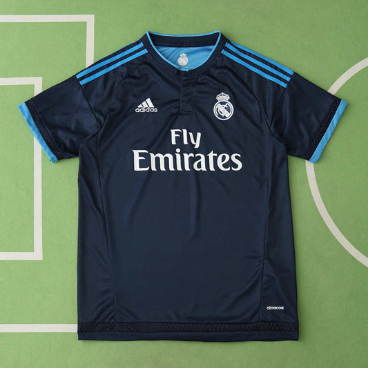 15/16 Real Madrid CF Visitante Retro Fan · Referencia del proveedor: 179573542