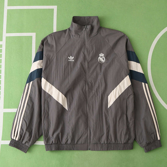 24/25 Real Madrid CF Coffee color Cortavientos · Referencia del proveedor: 181312511