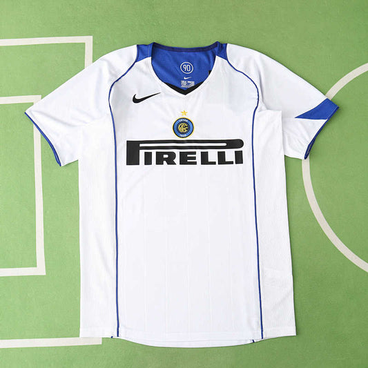 04/05 F.C. Internazionale Milano Visitante Retro Fan · Referencia del proveedor: 181809523
