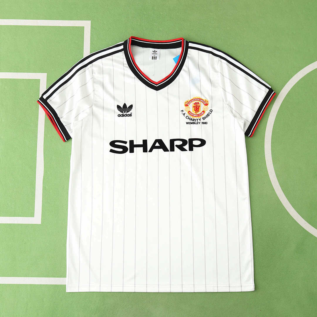 19/83 Manchester United F.C. Visitante Retro Fan · Referencia del proveedor: 182233875
