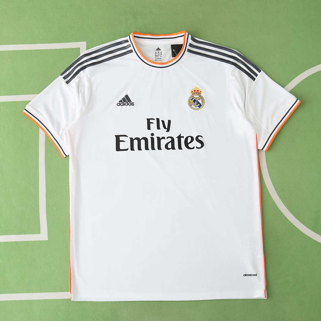 13/14 Real Madrid CF Local Retro Fan · Referencia del proveedor: 182235621