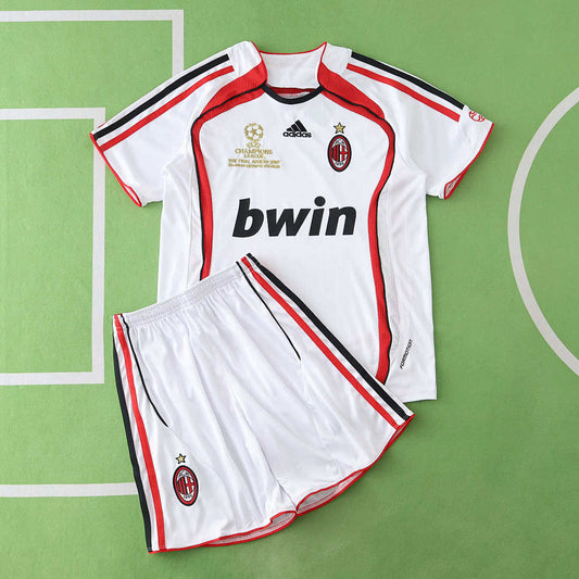 06/07 A.C. Milan Visitante Retro Conjunto infantil · Referencia del proveedor: 186946692