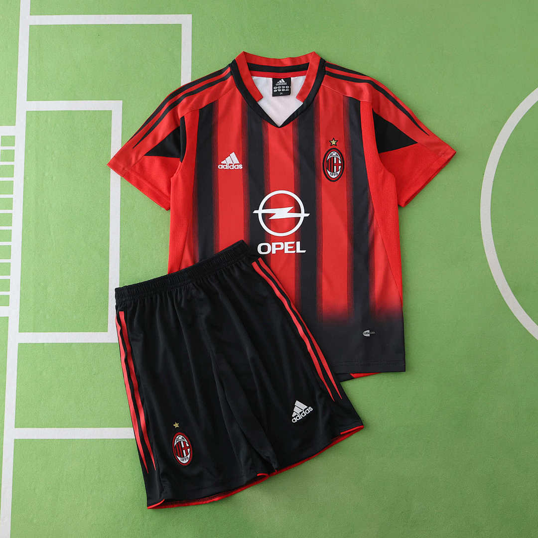 04/05 A.C. Milan Local Retro Conjunto infantil · Referencia del proveedor: 186946704