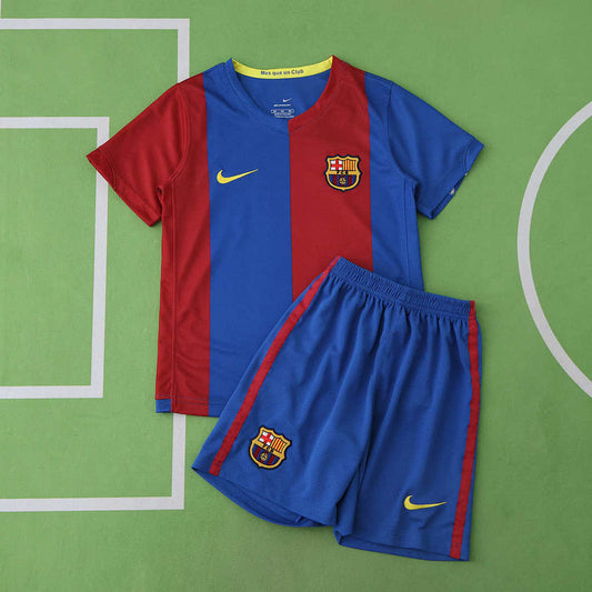 06/07 FC Barcelona / Barça Local Conjunto infantil · Referencia del proveedor: 191912304