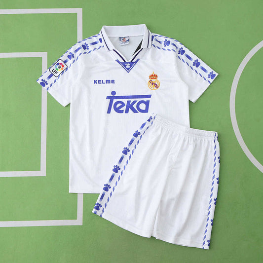 96/97 Real Madrid CF Local Conjunto infantil · Referencia del proveedor: 191912310
