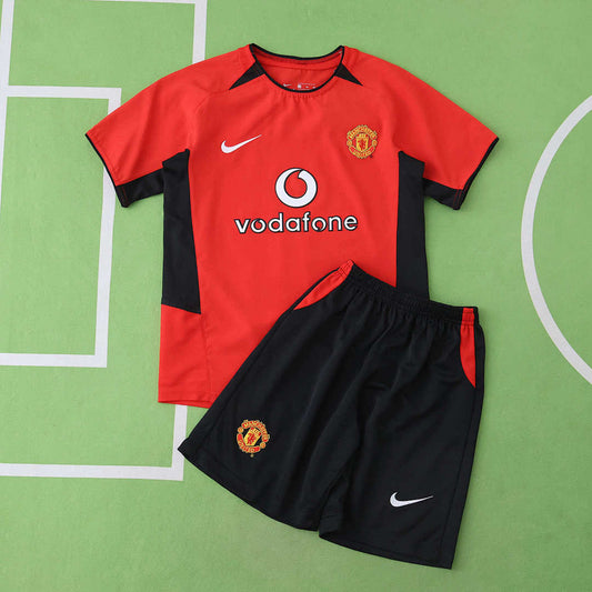 02/04 Manchester United F.C. Local Conjunto infantil · Referencia del proveedor: 191912330