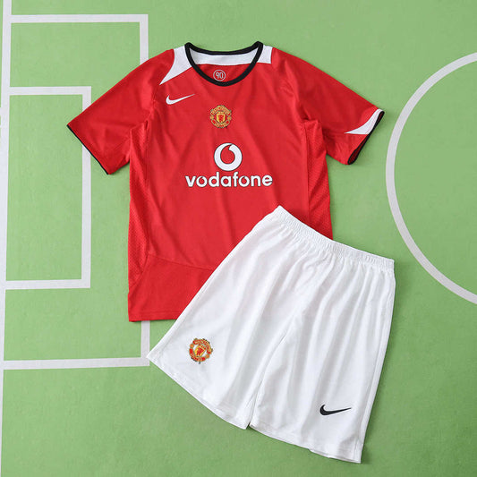05/06 Manchester United F.C. Local Conjunto infantil · Referencia del proveedor: 191912583