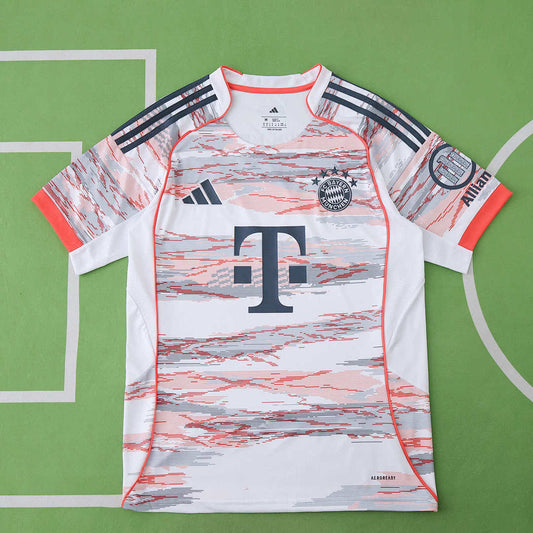25/26 Fußball-Club Bayern München Visitante Fan · Referencia del proveedor: 196970397
