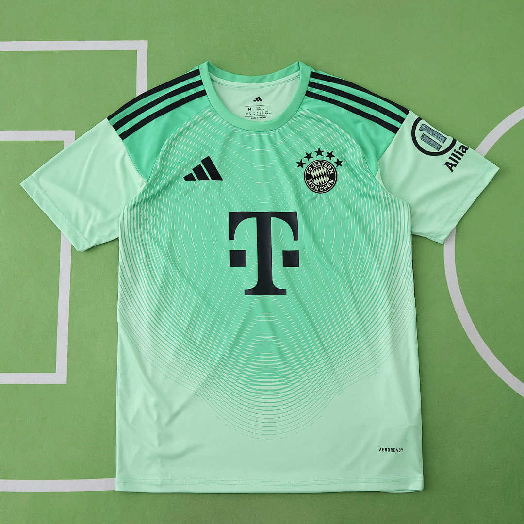 25/26 Fußball-Club Bayern München Portero Fan · Referencia del proveedor: 196970409