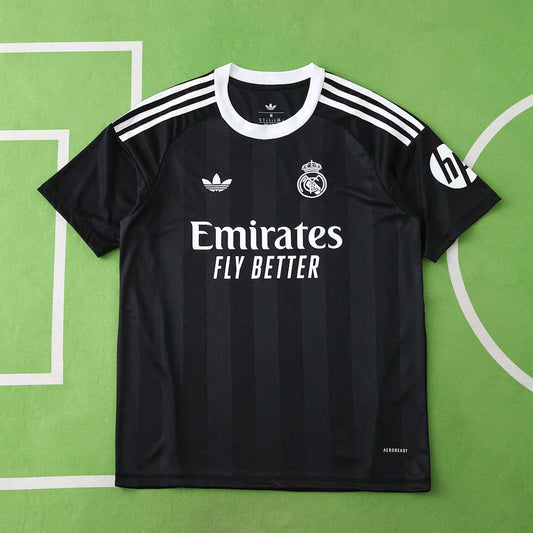25/26 Real Madrid CF Portero Fan · Referencia del proveedor: 198199821