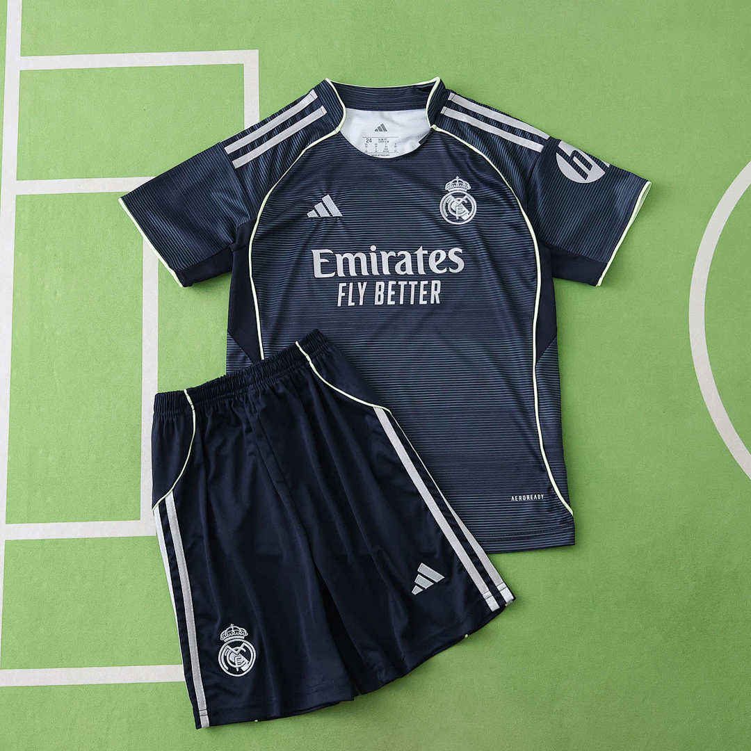 25/26 Real Madrid CF Visitante Conjunto infantil · Referencia del proveedor: 198200016
