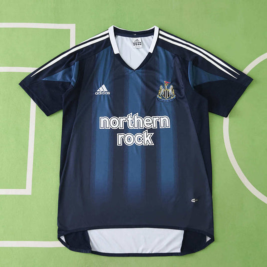 04/05 Newcastle United F.C. Visitante Retro Fan · Referencia del proveedor: 200246874