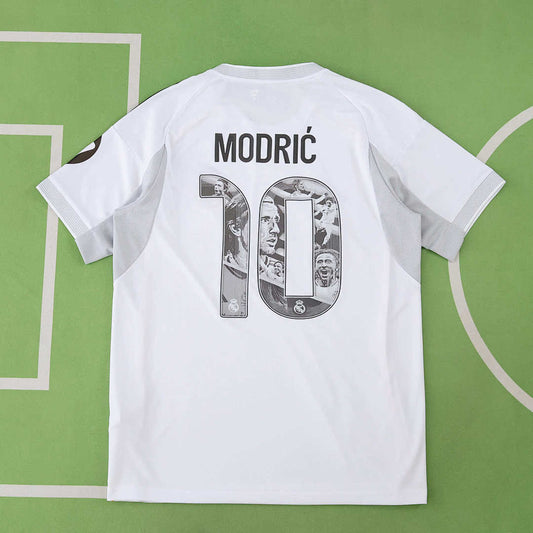 25/26 Real Madrid CF Local Modrić Concept Fan · Referencia del proveedor: 200518503