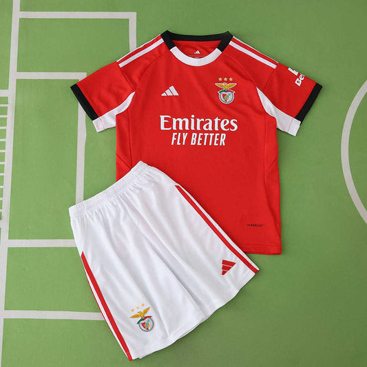 25/26 S.L. Benfica Local Conjunto infantil · Referencia del proveedor: 201723063