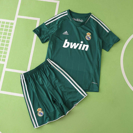 12/13 Real Madrid CF Tercera Retro Conjunto infantil · Referencia del proveedor: 203872679