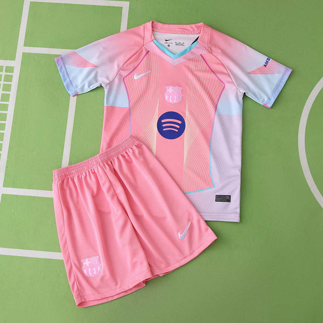 25/26 FC Barcelona / Barça Concept Conjunto infantil · Referencia del proveedor: 203873812