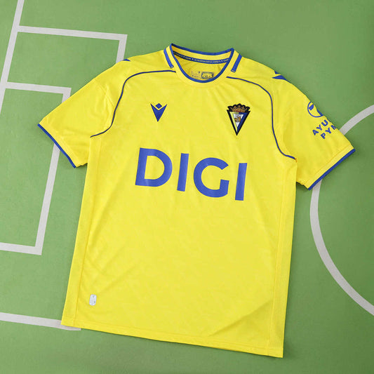 25/26 Cádiz CF Local Fan · Referencia del proveedor: 204961611