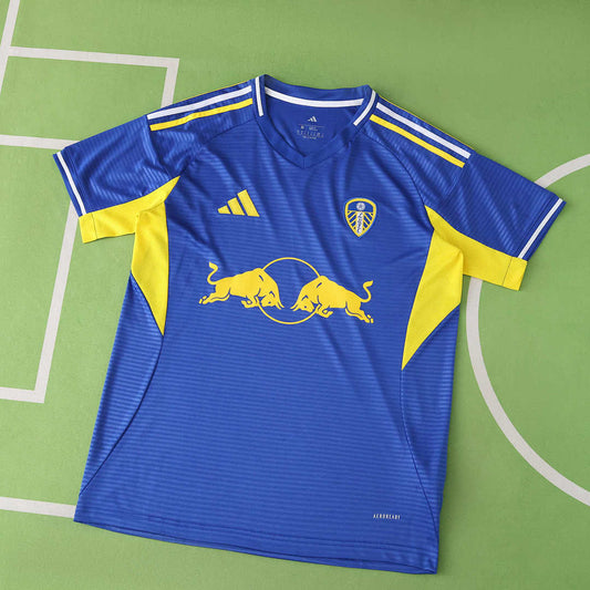 25/26 Leeds United F.C. Visitante Fan · Referencia del proveedor: 205840193
