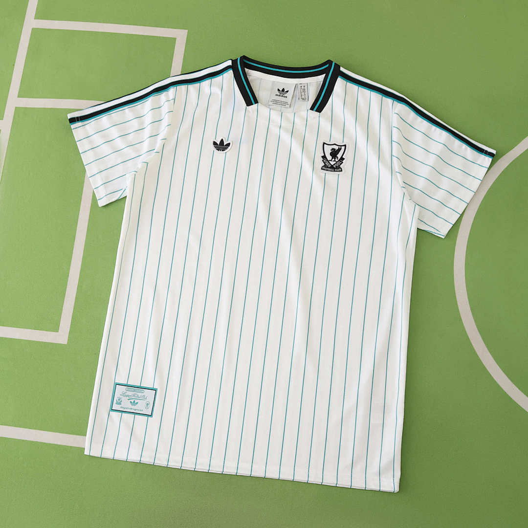 25/26 Liverpool F.C. Retro Camiseta de entrenamiento T shirt · Referencia del proveedor: 208073551