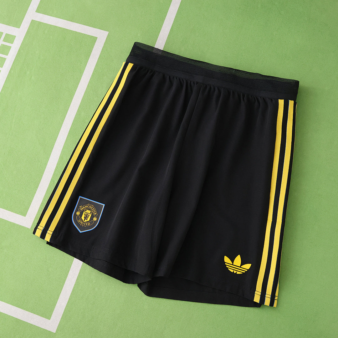 25/26 Manchester United F.C. Tercera Player shorts · Referencia del proveedor: 209464445