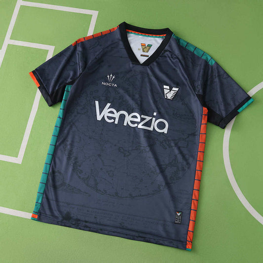 25/26 Venezia F.C. Local Fan · Referencia del proveedor: 210176146