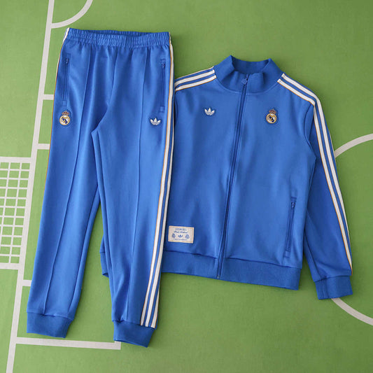 25/26 Real Madrid CF Training Conjunto con chaqueta · Referencia del proveedor: 211242674