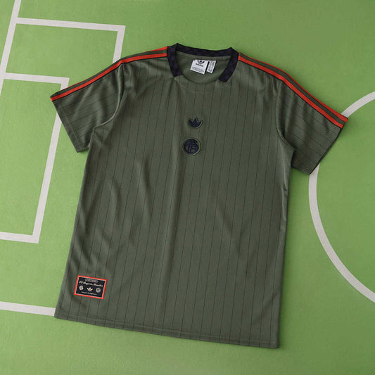 25/26 Fußball-Club Bayern München Retro T shirt · Referencia del proveedor: 211242794