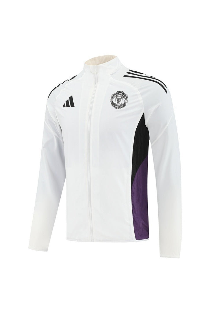 25/26 Manchester United F.C. Cortavientos · Referencia del proveedor: 212983545