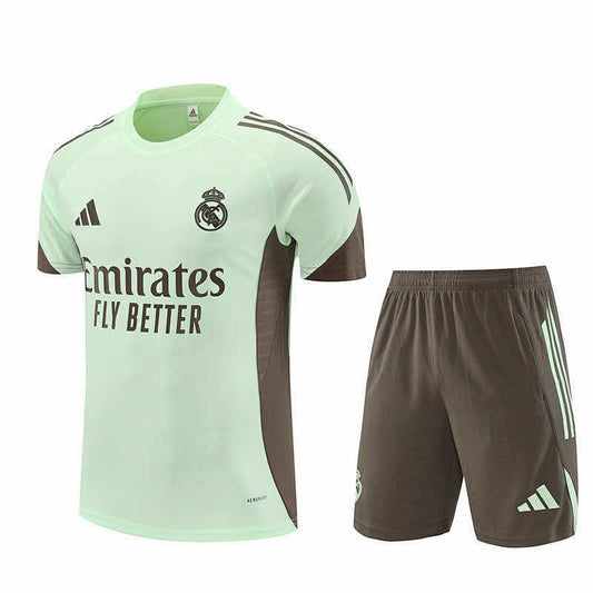 25/26 Real Madrid CF Conjunto de entrenamiento de manga corta Fan · Referencia del proveedor: 212993239