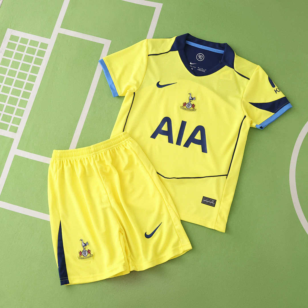 25/26 Tottenham Hotspur F.C. Tercera Conjunto infantil · Referencia del proveedor: 213351532