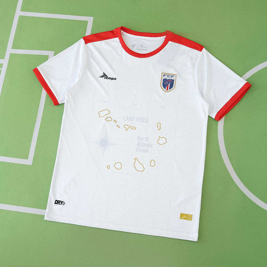 25/26 Cape Verde Visitante Fan · Referencia del proveedor: 215207625