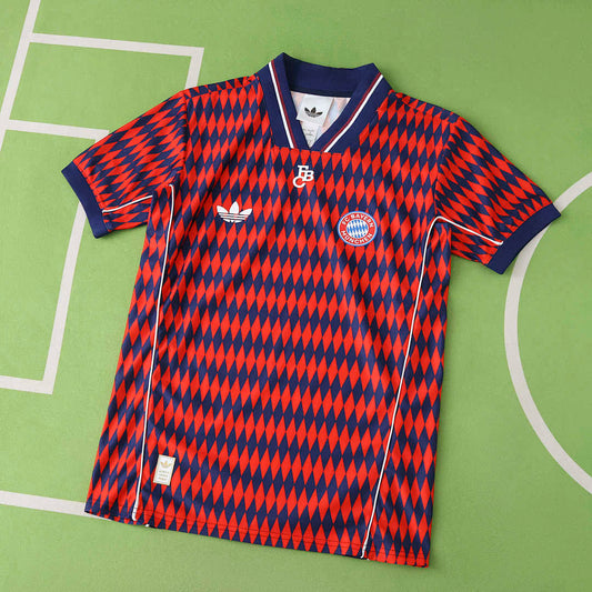 25/26 Fußball-Club Bayern München Concept Player · Referencia del proveedor: 216307895