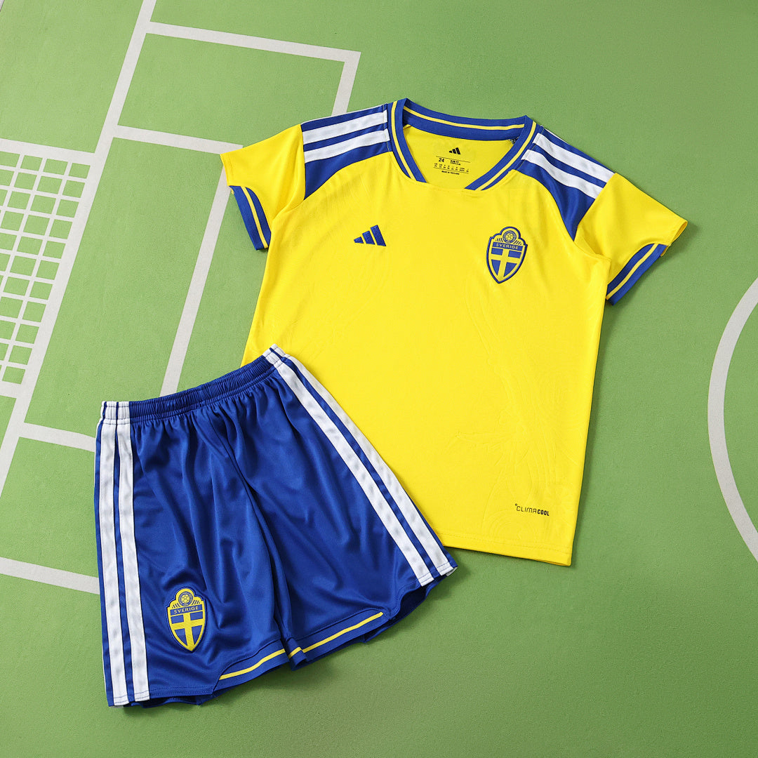 20/26 Sweden Local Conjunto infantil · Referencia del proveedor: 224260176