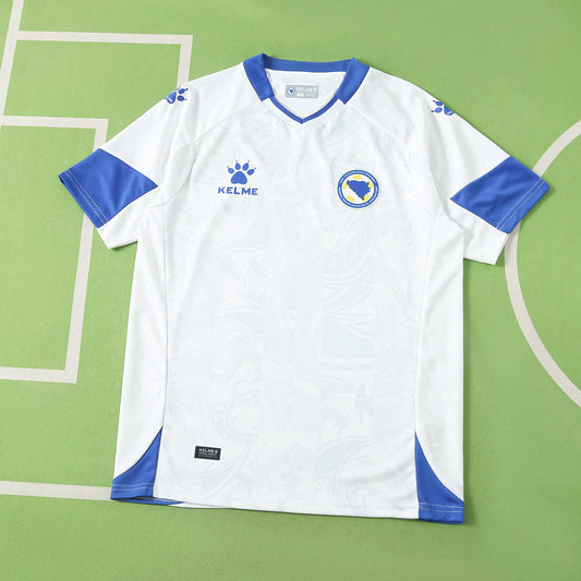 25/26 Bosnia and Herzegovina Visitante Fan · Referencia del proveedor: 233461798