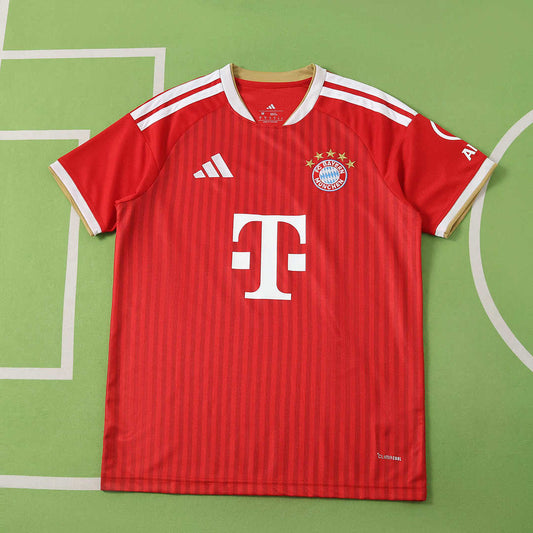 26/27 Fußball-Club Bayern München Local Fan · Referencia del proveedor: 238357863